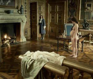 Anna Brewster - Versailles s02e01 (2017)