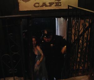 Rachel Brosnahan, Kyla Walker - The Marvelous Mrs Maisel (2017) s01e01