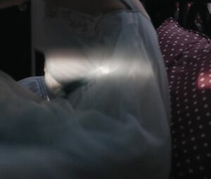 Rachel Brosnahan, Kyla Walker - The Marvelous Mrs Maisel (2017) s01e01