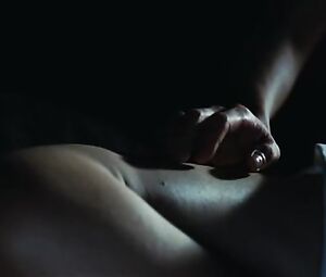 Rosamund Pike, Ayelet Zurer - Fugitive Pieces (2007)