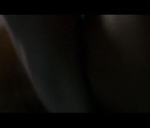 Olga Kurylenko - L'Annulaire (2005)