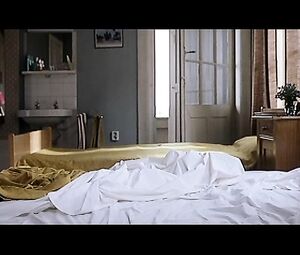 Olga Kurylenko - L'Annulaire (2005)