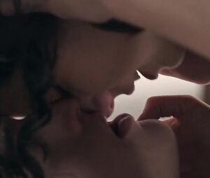 Ximena Romo, Erendira Ibarra - La vida inmoral de la pareja ideal (2016)