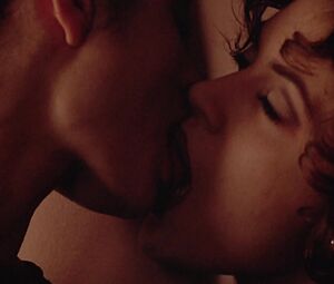 Alyssa Milano - Embrace Of The Vampire