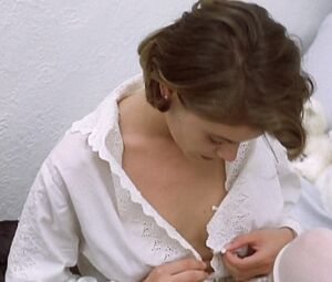 Alyssa Milano - Embrace Of The Vampire