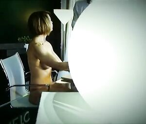 Commercial Elena di cioccio + Altre NUDA 1