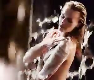 Fa Gelee Royale Commercial