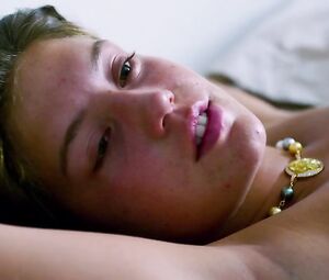 Nackt  Adele Exarchopoulos Adèle Exarchopoulos