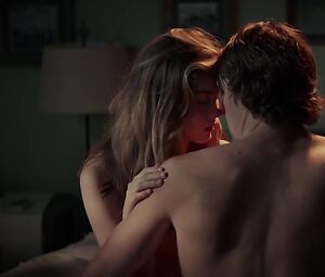 Michelle Monaghan nude, Liana Liberato naked - The Best of Me (2014)
