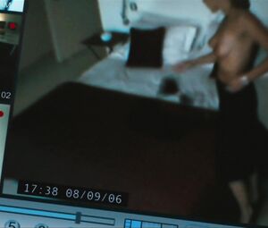 Gillian Anderson - Straightheads (2007)