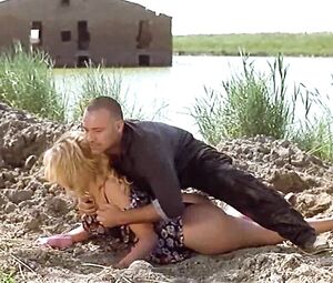 Valeria Marini - Bambola (1996)