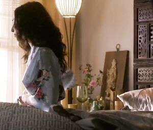 Meaghan Rath - Kingdom S01E05