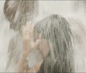 Adriana Ugarte, Berta Vázquez - Palmeras en la nieve (2015)