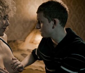 Maggie Gyllenhaal, Margarita Levieva - The Deuce S01 E01 (2017)