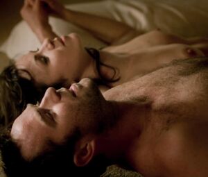 Natalia Avelon, Alexandra Moen - Strike Back S02 E09 (2011)