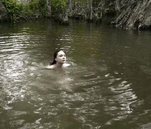 Lauren Schneider & Amanda Fuller & Jennifer Lynn Warren - Creature (2011)