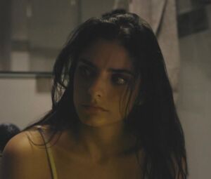 Aislinn Derbez, Erica Silverman nude - Easy S01E04 (2016)