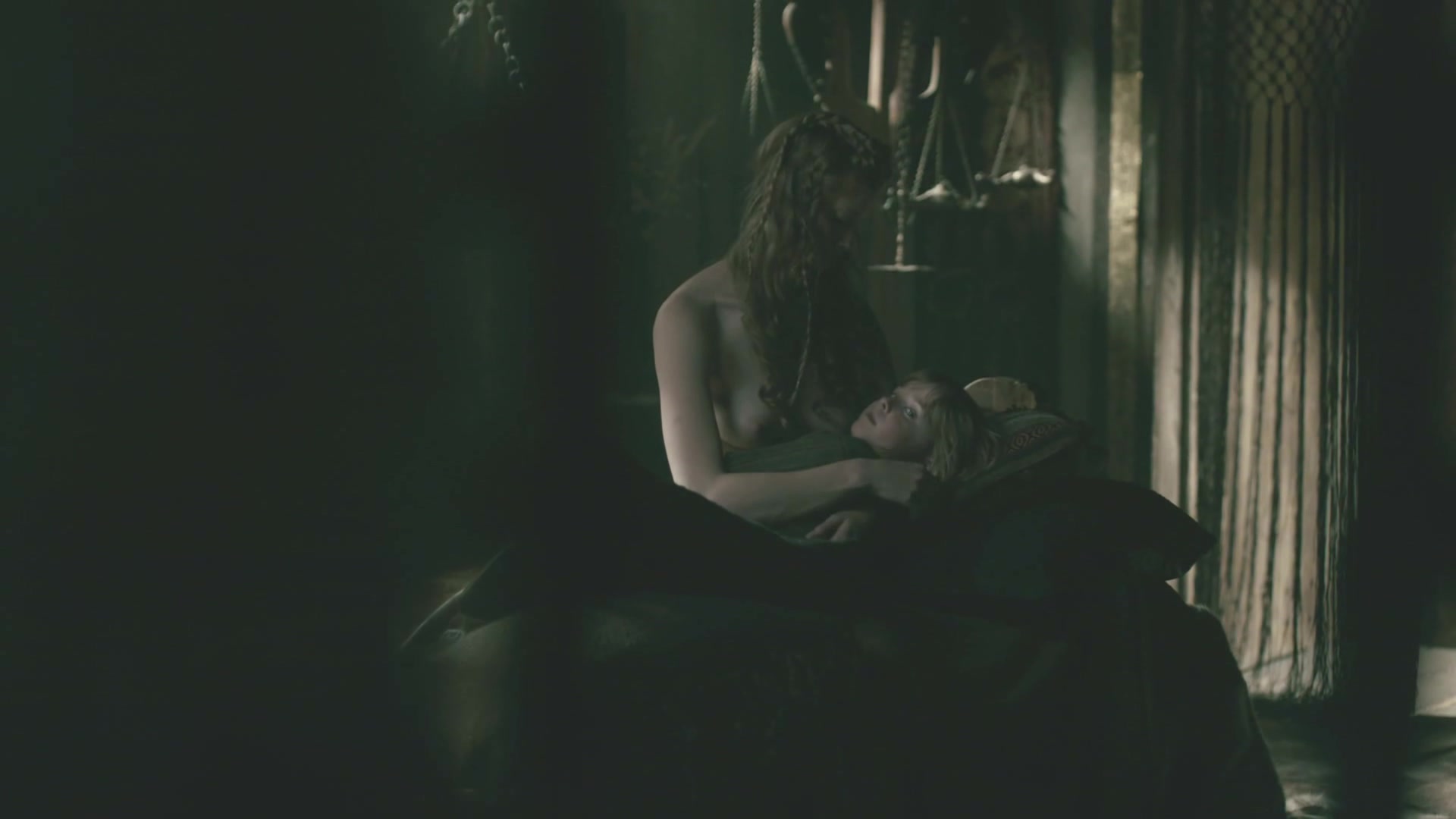 Aslaug sex scene