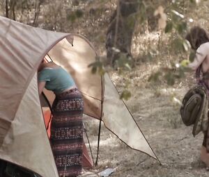 Amy Landecker, Gaby Hoffmann - Transparent S02E07-10 (2015) HD 720 (Nude, Bush)