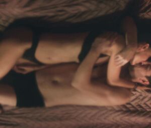 Elena Anaya, Allison McKenzie, Sarah McCardie nude - Swung (2015)