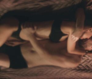 Elena Anaya, Allison McKenzie, Sarah McCardie nude - Swung (2015)