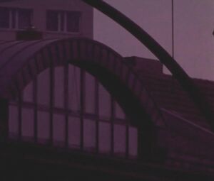 Jana Pallaske, Saskia Valencia nude - Kopf oder Zahl (2009)