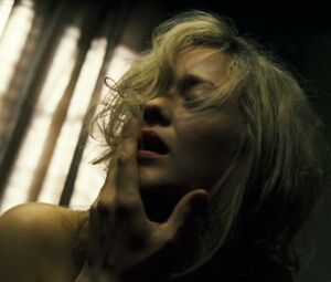 Marion Cotillard - La boite noire (2005)