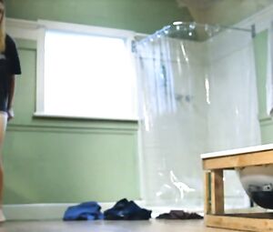 Nadia Townsend- Puppy (2005) (Sex, Tits)