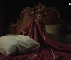 Noemie Schmidt, Maddison Jaizani nude - Versailles S01E04 (2015)