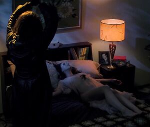 Paz de la Huerta, Tristan Risk, Sheila Campbell nude - The Editor (2014)