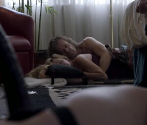 Shanola Hampton, Emmy Rossum nude - Shameless S07 E011 (2016)