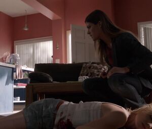 Yvonne Strahovski - Dexter S7 (2013)