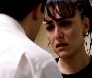 Candela Pena - PRINCESAS(2005)