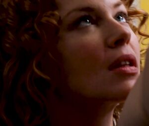 Charlize Theron, Connie Nielsen - THE DEVIL'S ADVOCATE