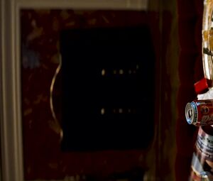 Charlize Theron, Connie Nielsen - THE DEVIL'S ADVOCATE