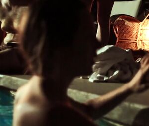 Josephine Decker and Jennymarie Jemison LOVES HER GUN (2014)
