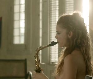 Juana Acosta nude โ Four Seasons in Havana s01e01 (2016)