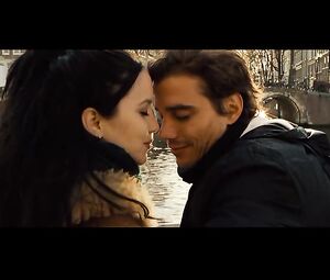 Livia De Bueno Nathalia Dill ParaΓsos Artificiais (2012) (Paradise)