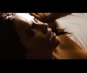 Livia De Bueno Nathalia Dill ParaΓsos Artificiais (2012) (Paradise)