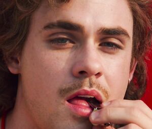 Cara Buono nude - Stranger Things s03e01 (2019)