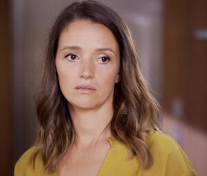 Cheyenne Pahde nude - Alles was zahlt e3256 (2019)