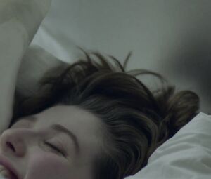 Honor Swinton Byrne nude - The Souvenir (2019)
