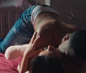 Julia Yamaguchi nude - Sintonia s01e02 (2019)