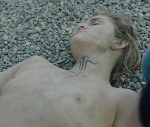 Krista Kosonen, Agusta Eva Erlendsdottir nude - Fremvandrerne s01e01-04 (2019)