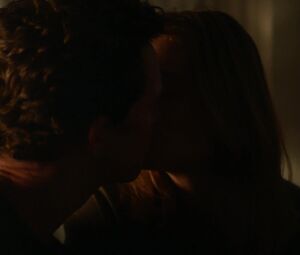 Leila George, Emily Deschanel nude - Animal Kingdom s04e07 (2019)