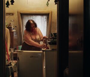 Martina Eitner-Acheampong, Margarethe Tiesel nude - Der goldene Handschuh (2019)