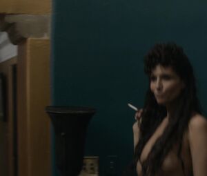 Amara Zaragoza, Bella Heathcote nude – Strange Angel s02e02 (2019)