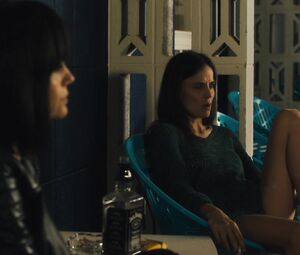 Elena Anaya nude - Jett s01e02 (2019)