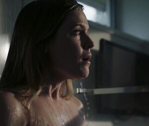 Harriet Dyer nude - The InBetween s01e01 (2019)