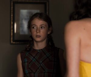 Luise Heyer, Antje Traue nude - Dark s02e03 (2019)